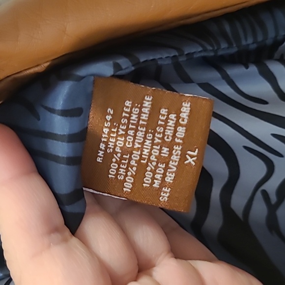 Pretty Jacket - Picture 6 of 8